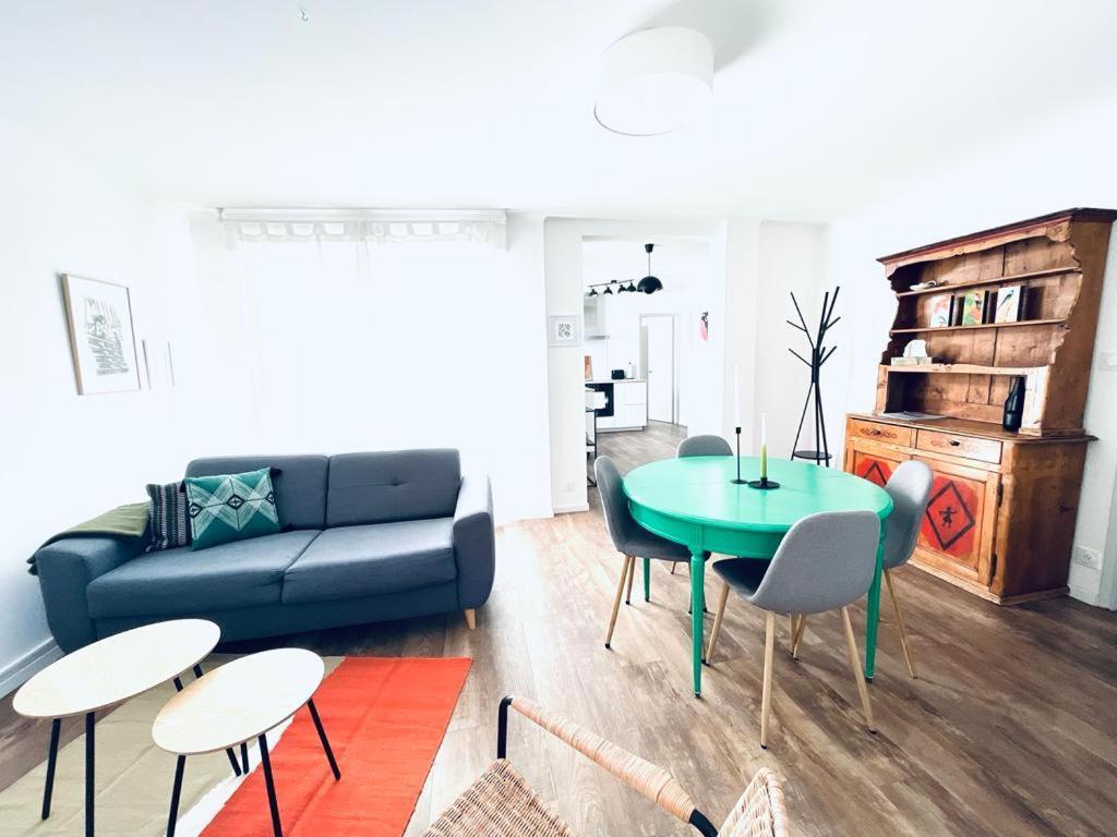 Au Perron Avec Garage Et Balcon A Ribeauville Ngoại thất bức ảnh